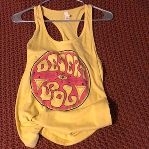 desert soul graphic tank top size medium